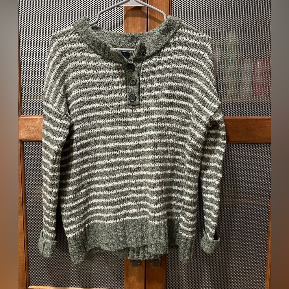 American Eagle Green & White Stripe Long Sleeve Sweater Size XS